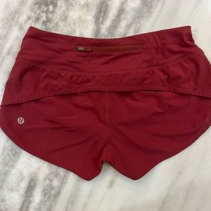 maroon lululemon hotty hot shorts!!